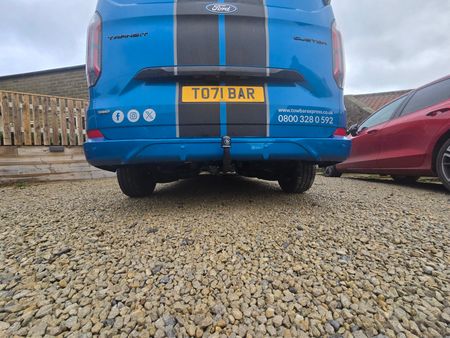 What is the most robust towbar type for commercial vehicle use?