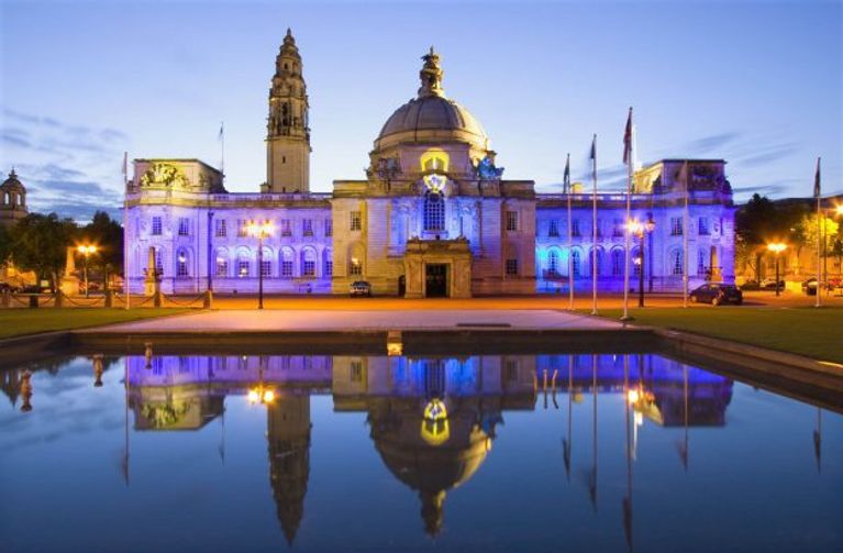 Mobile Towbar Fitting in <em>Cardiff</em>