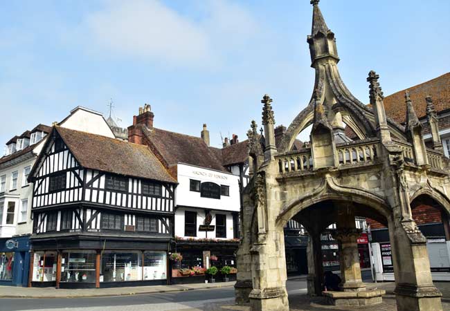 Towbar fitters in Salisbury